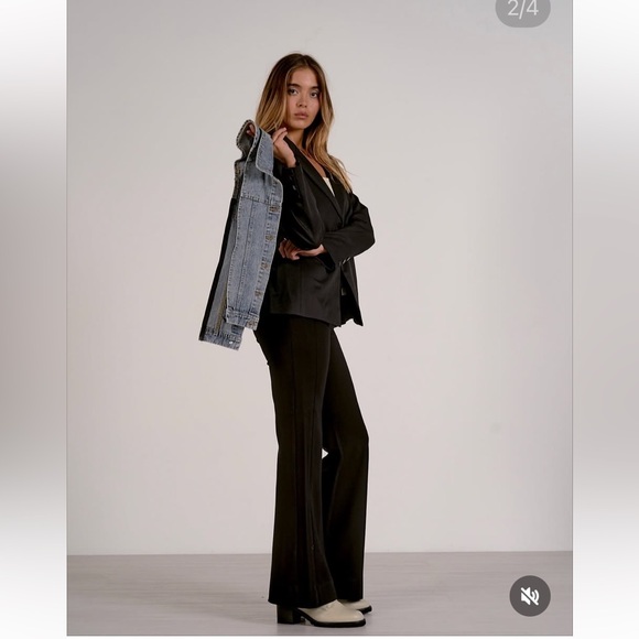 Demi Layered Blazer Two looks in one, the Paige removable denim mixed media XS - Picture 5 of 8